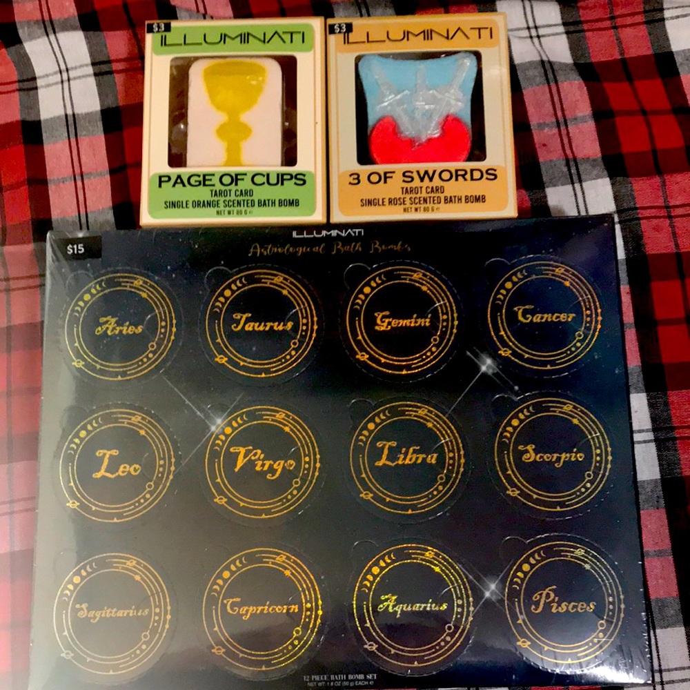 Illuminati bath bomb set